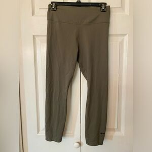 Nike Lux Leggings sz Large Petite